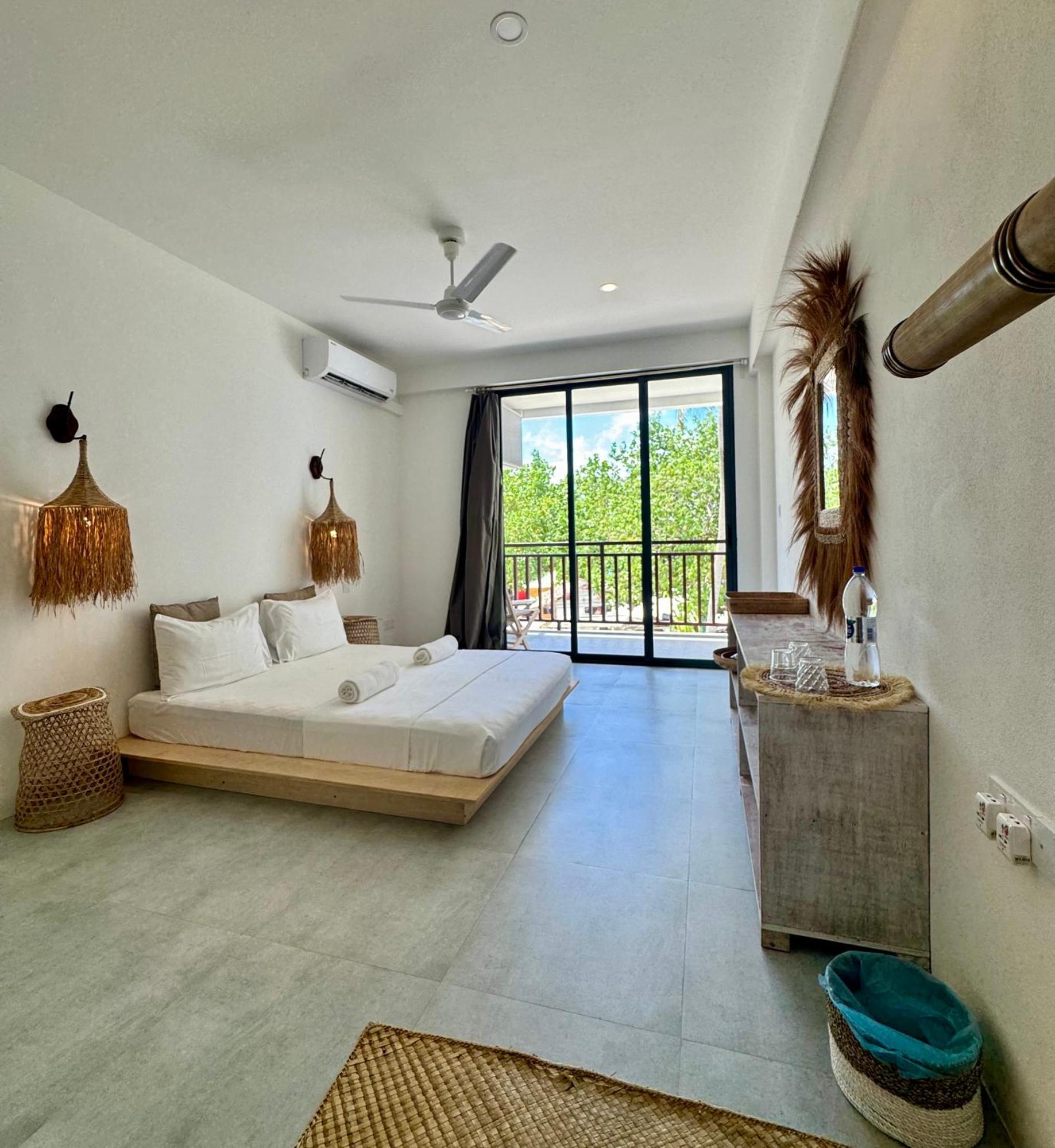 Samura Panorama Guest House Thulusdhoo Exterior photo
